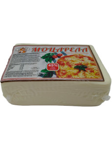 Бабусина ферма Моцарела 45%, кг